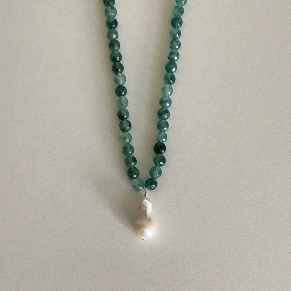 Baroque pearl necklace